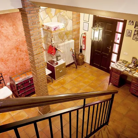 Zaragoza * Almonacid de la Sierra